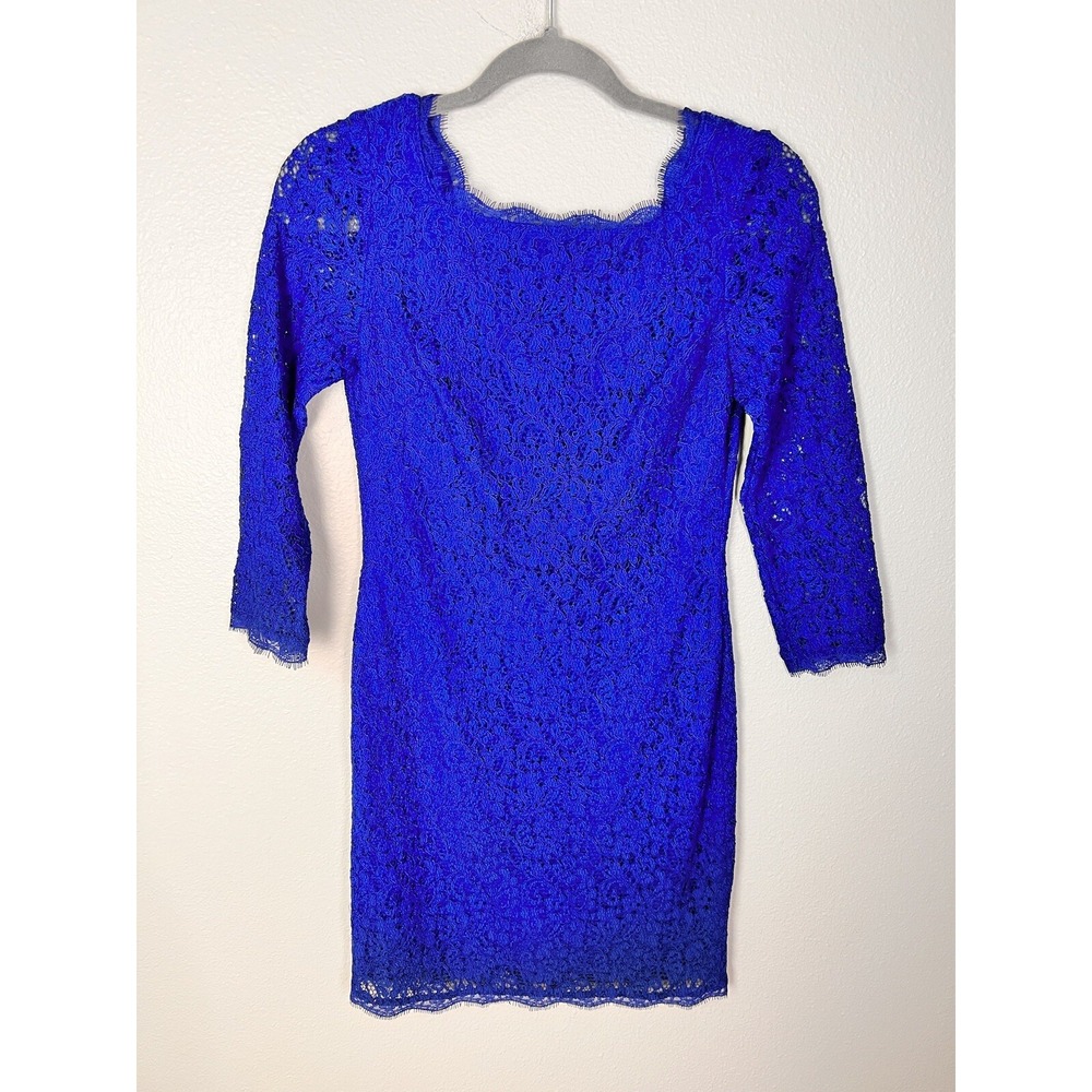 Cache Size 2‎ 3/4 Sleeve Blue Lace Overlay Fitted Sheath Dress